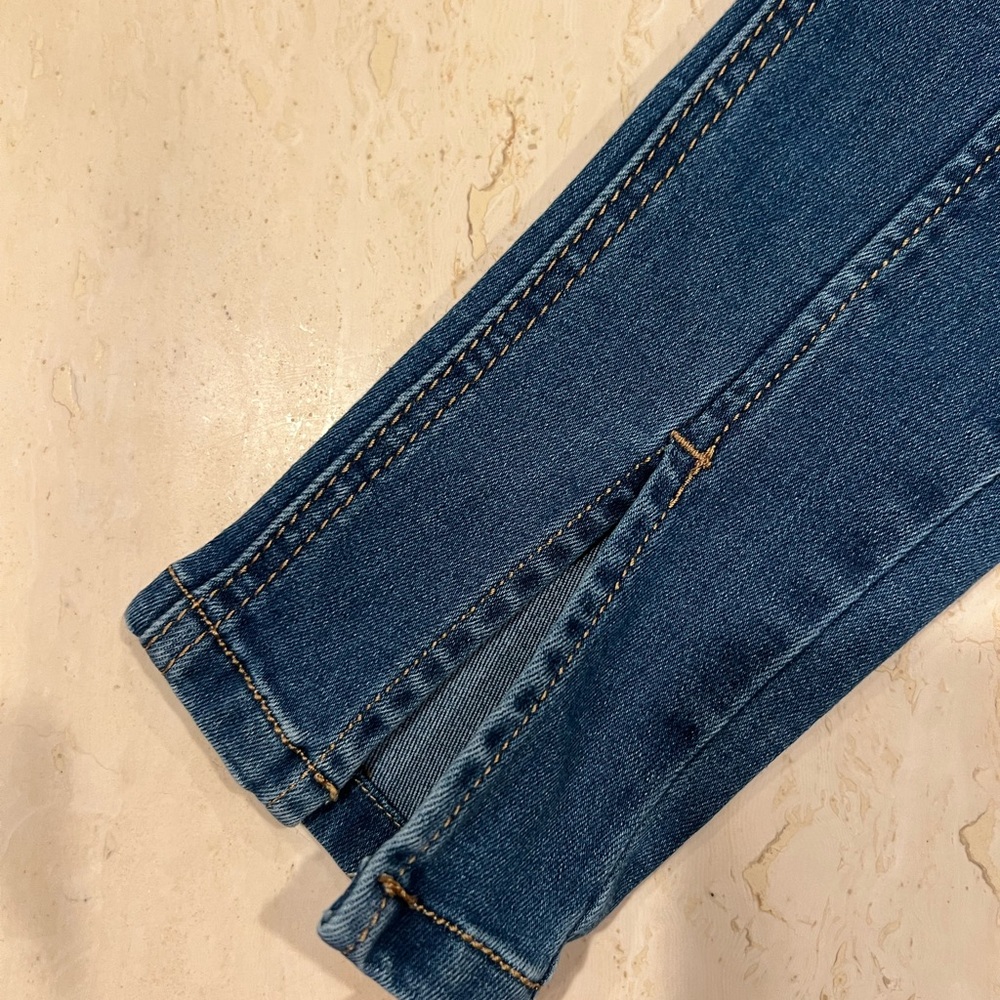 Redial Premium Collection With Front Split - image 2